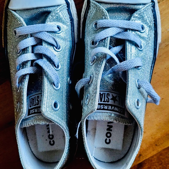 Converse shoes size 12 - Picture 6 of 6